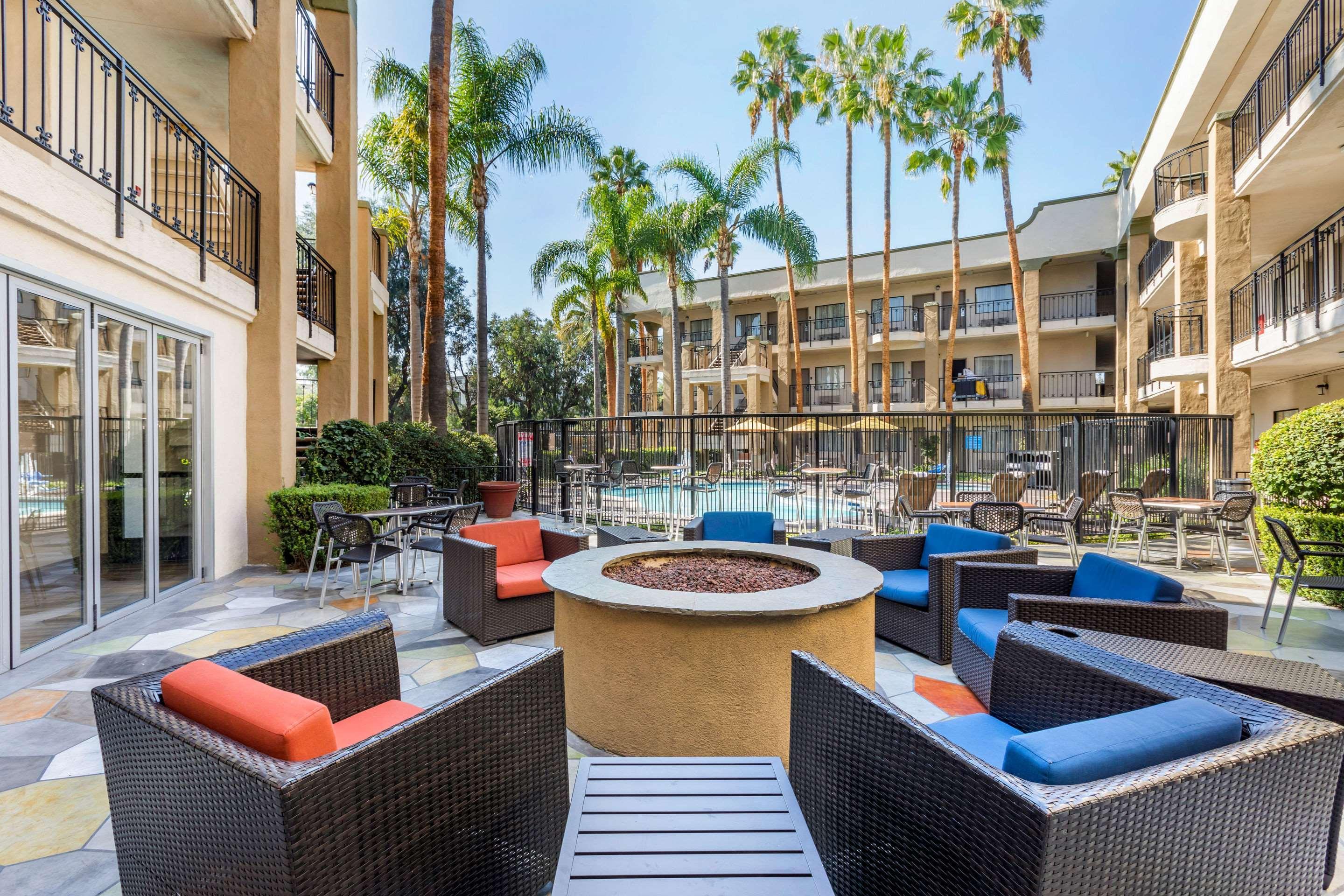 Comfort Inn & Suites Orange County John Wayne Airport Santa Ana Exteriér fotografie